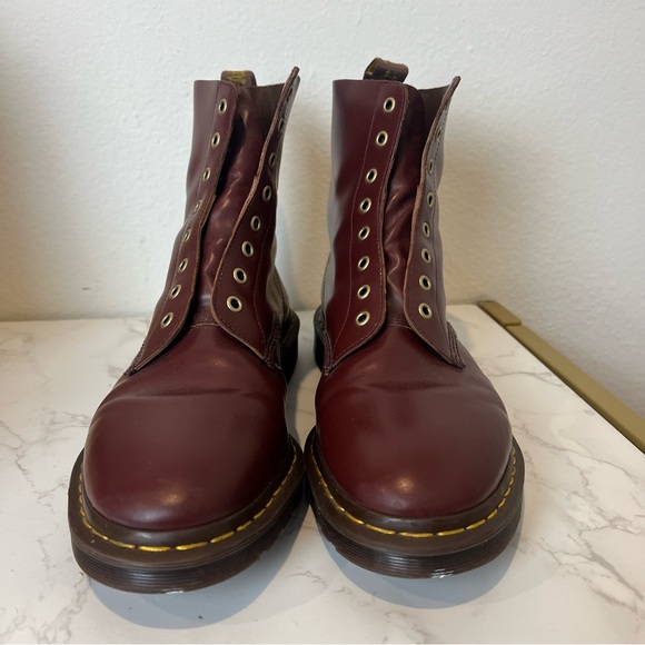 VINTAGE DR. MARTENS LACELESS 1460 PASCAL MAROON GOLD 8 eye men’s 13 - Picture 9 of 9